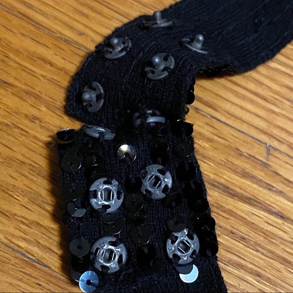 👻Black Sequin Halter Top - Picture 8 of 9